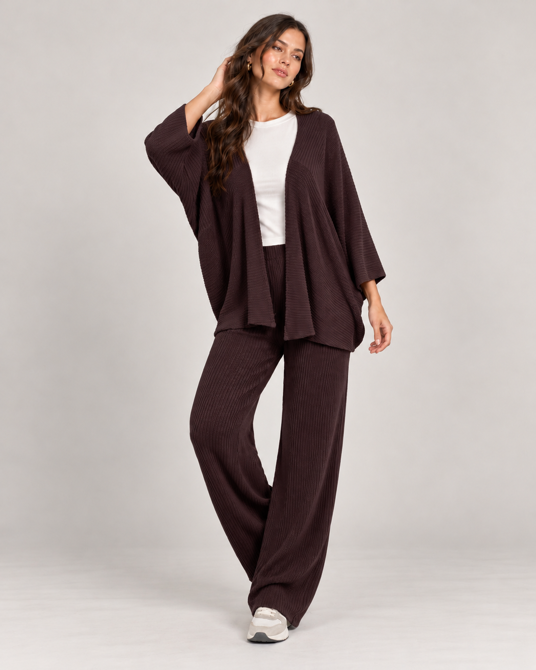 Two-piece set a kimono-style cardigan and matching wide-leg trousere